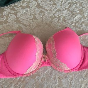Victoria’s Secret bra 34DD